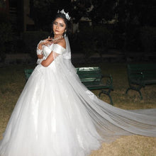 Load image into Gallery viewer, W151 (2) White Off-Shoulder Veil Princess Trail Wedding Gown, Size (XS-30 to XL-40)