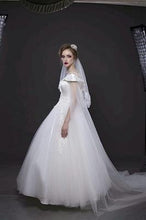 Load image into Gallery viewer, W151 (2) White Off-Shoulder Veil Princess Trail Wedding Gown, Size (XS-30 to XL-40)