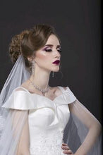 Load image into Gallery viewer, W151 (2) White Off-Shoulder Veil Princess Trail Wedding Gown, Size (XS-30 to XL-40)