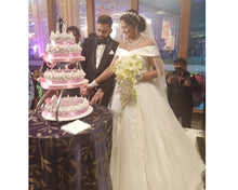 Load image into Gallery viewer, W151 (2) White Off-Shoulder Veil Princess Trail Wedding Gown, Size (XS-30 to XL-40)