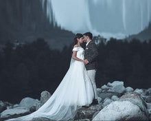 Load image into Gallery viewer, W151 (2) White Off-Shoulder Veil Princess Trail Wedding Gown, Size (XS-30 to XL-40)