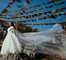 Load image into Gallery viewer, W151 (2) White Off-Shoulder Veil Princess Trail Wedding Gown, Size (XS-30 to XL-40)