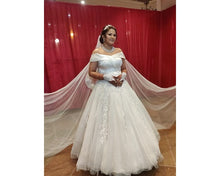 Load image into Gallery viewer, W151 (2) White Off-Shoulder Veil Princess Trail Wedding Gown, Size (XS-30 to XL-40)