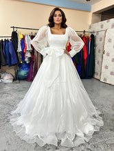 Load image into Gallery viewer, W260, White Organza  Trail Gown, Size: All