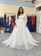 Load image into Gallery viewer, W260, White Organza  Trail Gown, Size: All