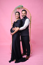 Load image into Gallery viewer, G1003,(1) Black Slit Cut Maternity Shoot Trail Gown, Size (ALL)