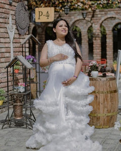 W558, White Ruffled Maternity Shoot  Baby Shower Trail Gown Size With Inner, (All)pp
