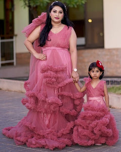 Mother-Daughter Dress Style Icon www.dressrent.in Mother-Daughter Dress Style Icon www.dressrent.in