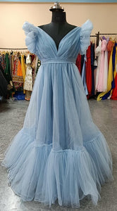 G952, Blue Ruffled Maternity Shoot  Gown, Size (All)pp