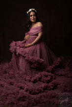 Load image into Gallery viewer, G1041, Onion Peach Ruffled Maternity Shoot Trail Gown, Size(All)