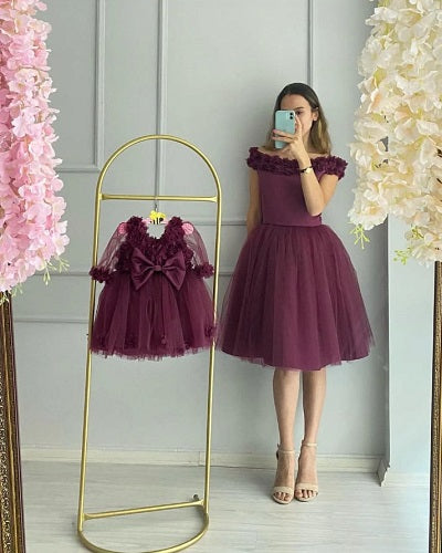 G667, Purple Wine frill Mother Daughter Shoot Gown, Size(All)pp