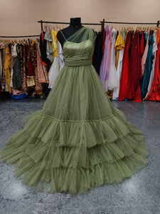 G845, Green Ruffled Maternity Shoot  Gown, Size (All)