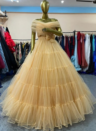 G1030, Beige Frilled Prewedding Shoot Trail Gown, Size (ALL)pp