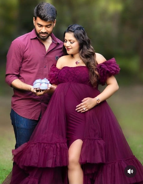 G3016, Dark Magenta Frills Maternity Shoot Trail Gown Size(All)pp