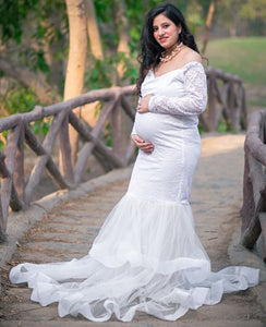 W2010 , White Fish Cut Ruffled Maternity Shoot Trail Gown Size (All)