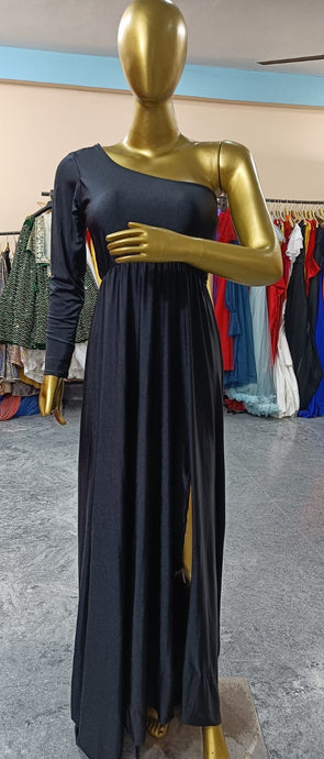 G320 ,Black Slit Cut One Shoulder  Shoot Trail Gown, (Size All )