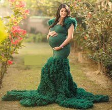 Load image into Gallery viewer, G1035, Bottle Green  Long Trail Body Fit Gown (All Sizes)