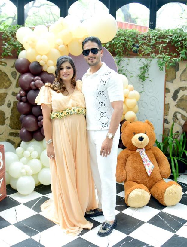 G112, Nude Color Maternity Shoot Trail Baby Shower Gown, Size (All)