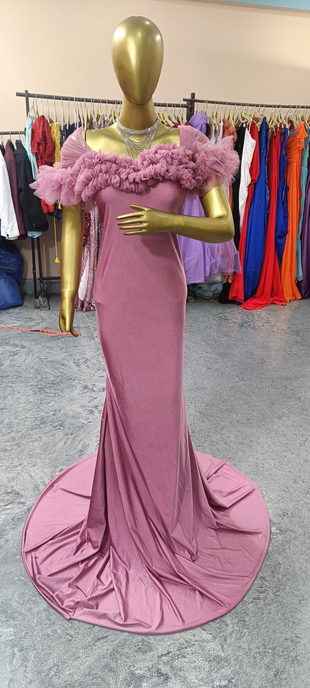 G1121, onion peach Body Fit Maternity Shoot Trail Gown, Size (ALL)pp
