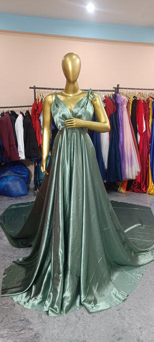 G339, Sage Green Satin Long Trail Prewedding Shoot Gown Size(All)pp
