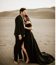 Load image into Gallery viewer, G904 (2), Black satin slit cut PreWedding Shoot Long Trail Gown, Size (All)