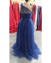 Load image into Gallery viewer, G319 (3), Blue One Shoulder Prewedding Shoot  Gown, Size (All)