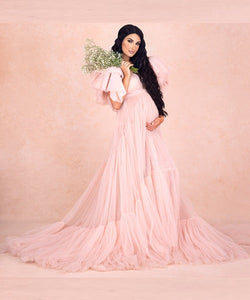 G652, Peach Ruffled Slit Cut Maternity Shoot Gown With Inner, Size(ALL)pp
