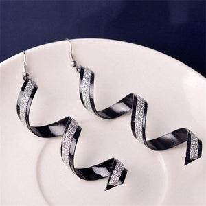 Black & Silver Round Earing