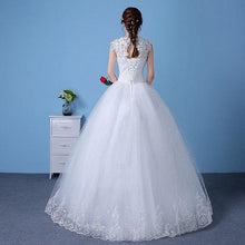 Load image into Gallery viewer, W154, White Ball Gown S1, Size (XS-30 to XXL-44)