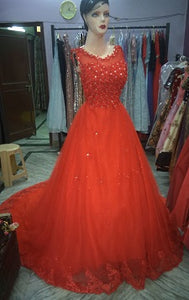 G141 (2), Red Trail Gown Prewedding Shoot, Size (XS-30 to XL-40)
