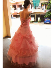 Load image into Gallery viewer, G228, Pink Tub Top Ball Gown, Size (XS-30 to XL-40)