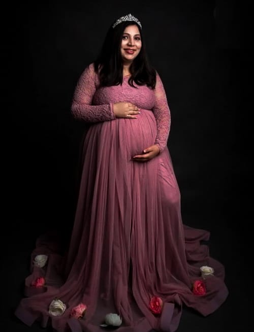 GLAMIX Thigh-High Slit Lace Maternity Photoshoot Dress, Pink / S