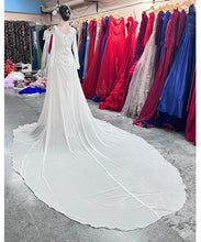 Load image into Gallery viewer, G444, White Trail Pre Wedding Shoot  Gown, Size (All)pp