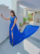 Load image into Gallery viewer, G302, Royal Blue Slit Cut Long Trail Prewedding Shoot Gown Size(All)