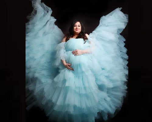 G542, Ice Blue Ruffled Maternity Shoot  Gown, Size (All))pp
