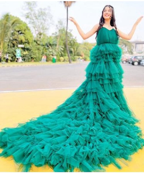 G840, Luxury Bottle Green Infinity Frill Pre Wedding Long Trail  Gown, Size (All)pp