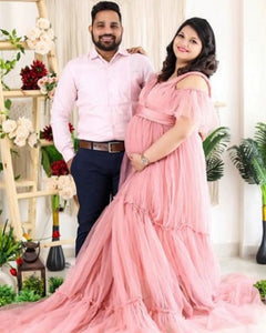 G58, Peach Ruffled Maternity Shoot  Gown, Size (XS-30 to 3XL-48)