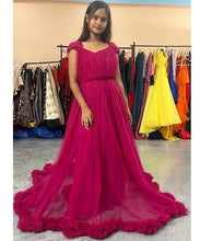 Load image into Gallery viewer, G658, Dark Magenta Puffy Pre Wedding Shoot Trail Gown Size(All)