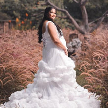 Load image into Gallery viewer, W558, White Ruffled Prewedding Shoot  Trail Gown Size, (All)