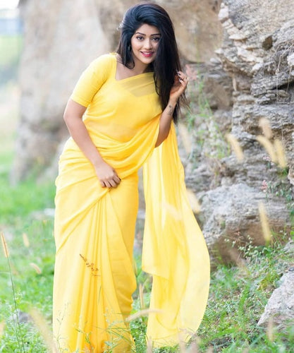 L507, Yellow Georgette Prewedding Shoot Long Trail  Saree, Size (XS-30 to L-38)