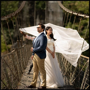 W151 (2) White Off-Shoulder Veil Princess Trail Wedding Gown, Size (XS-30 to XL-40)