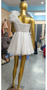 W719, White short dress