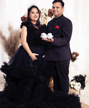 Load image into Gallery viewer, G4050, Black Luxury Ruffled Maternity Shoot Trail Gown (SIZE ALL)pp