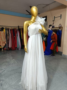 G719 , White prewedding One Shoulder Gown, Size (All)