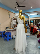 Load image into Gallery viewer, G719 , White prewedding One Shoulder Gown, Size (All)