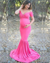 Load image into Gallery viewer, G1052, Pink Lycra Fit Maternity Shoot Gown, Size (ALL)pp
