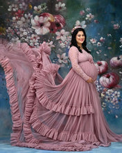 Load image into Gallery viewer, G1045, Peach Ruffled Maternity Shoot Trail Gown, Size (ALL)pp