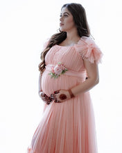 Load image into Gallery viewer, G1141, Peach Frilled Maternity Shoot Gown Size (All) pp