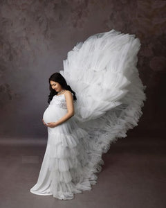 W2011, White Lace Top Ruffled Maternity Shoot Trail Gown Size (All)pp