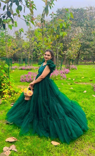 G2049, Bottle Green Ruffled Prewedding Shoot Trail Gown (ALL) Style Icon www.dressrent.in G2049, Bottle Green Ruffled Prewedding Shoot Trail Gown (ALL) Style Icon www.dressrent.in
